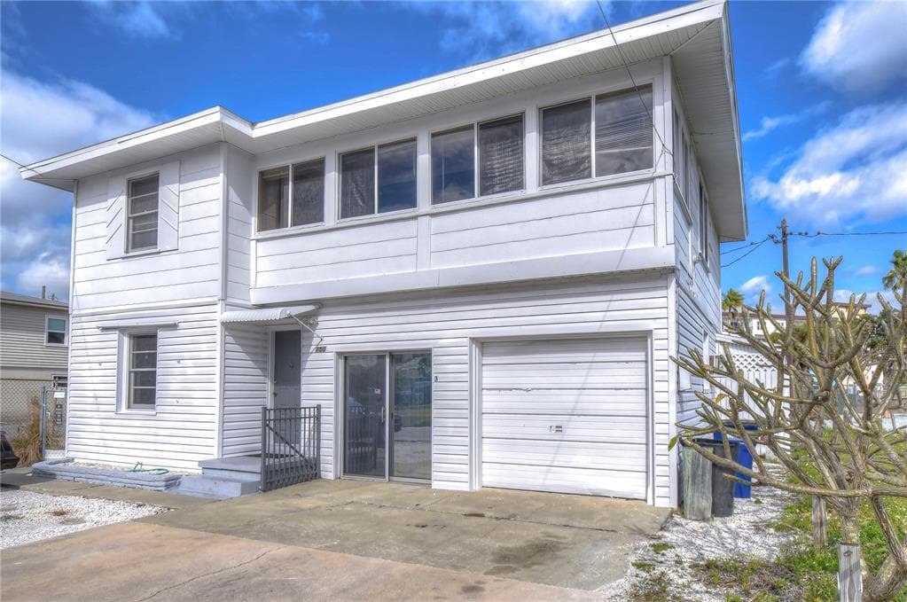 150 E MADEIRA AVENUE UNIT 3 MADEIRA BEACH, FL 33708