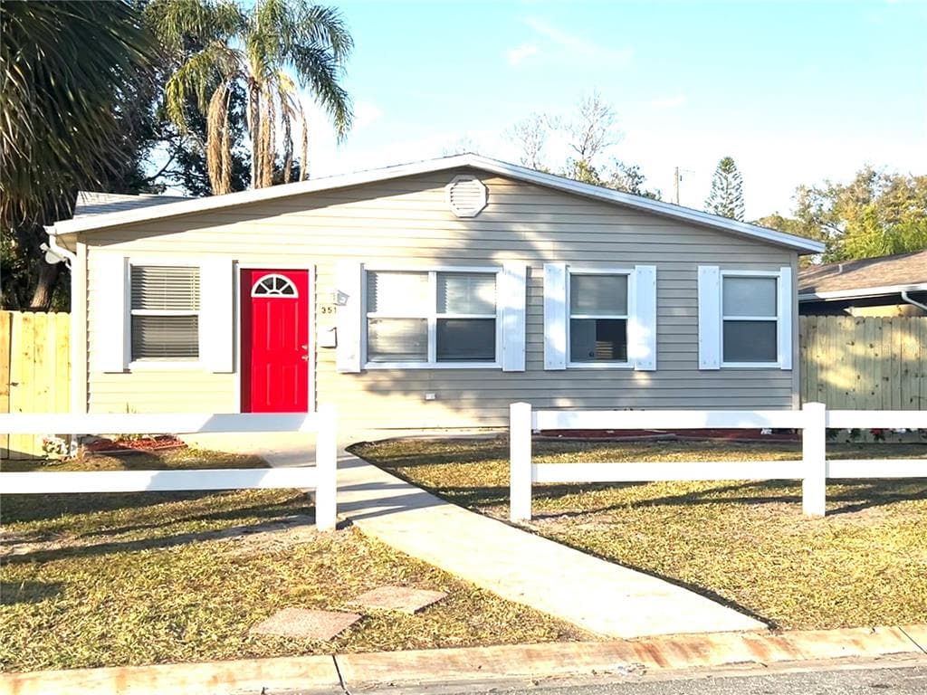 351 48TH AVENUE N ST PETERSBURG, FL 33703