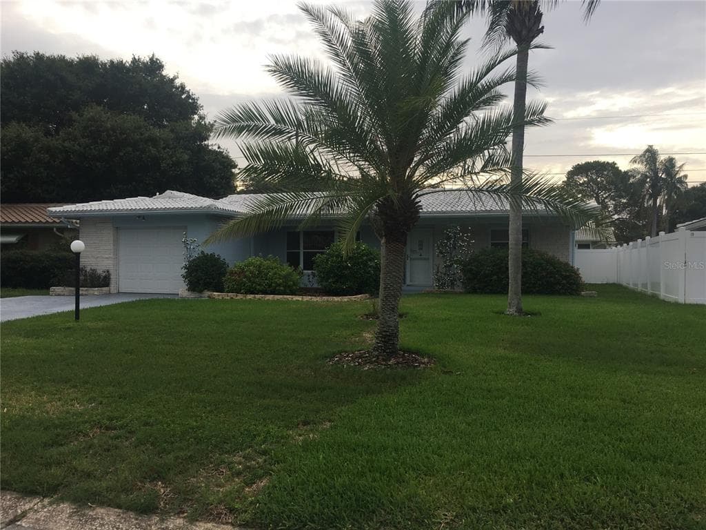 2329 TUDOR LANE CLEARWATER, FL 33763