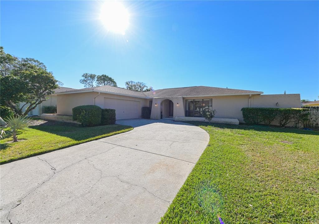 13916 WELLESFORD WAY TAMPA, FL 33624
