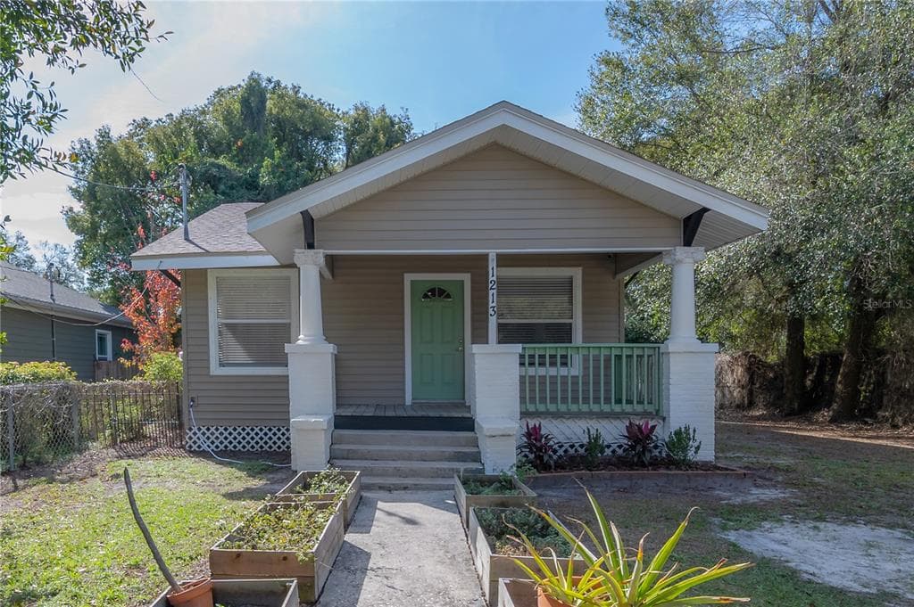 1213 E CHELSEA STREET TAMPA, FL 33603