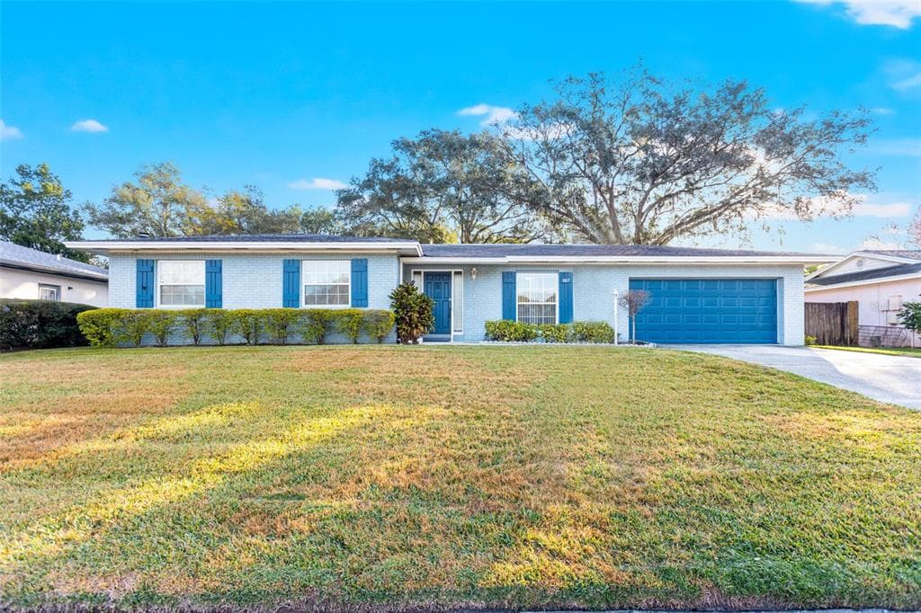 807 CHESS PLACE SEFFNER, FL 33584