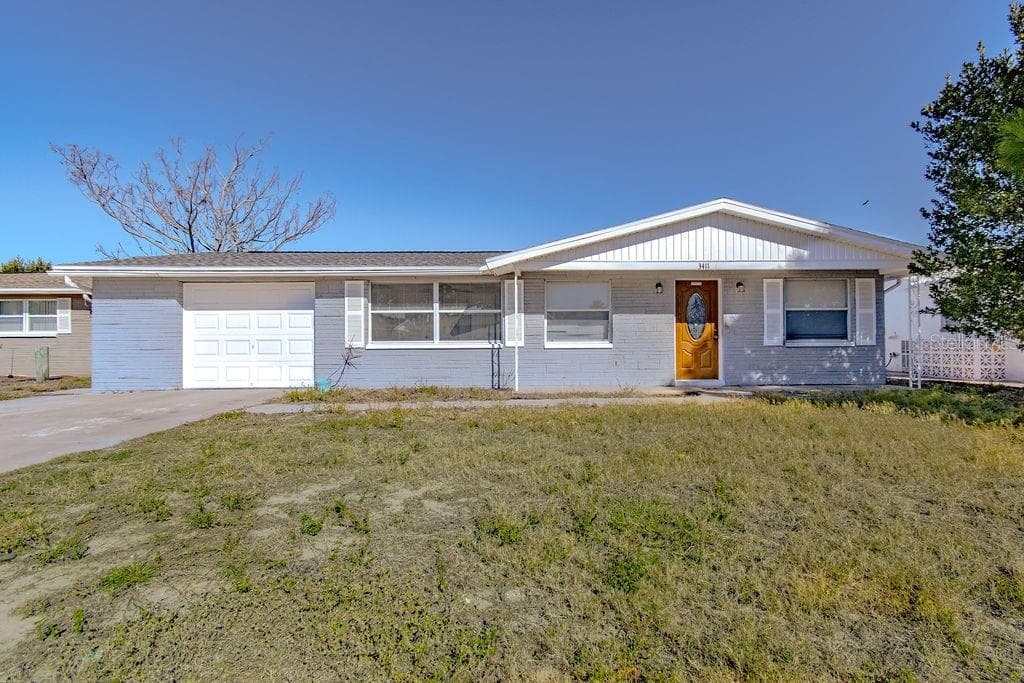 3411 UMBER ROAD HOLIDAY, FL 34691
