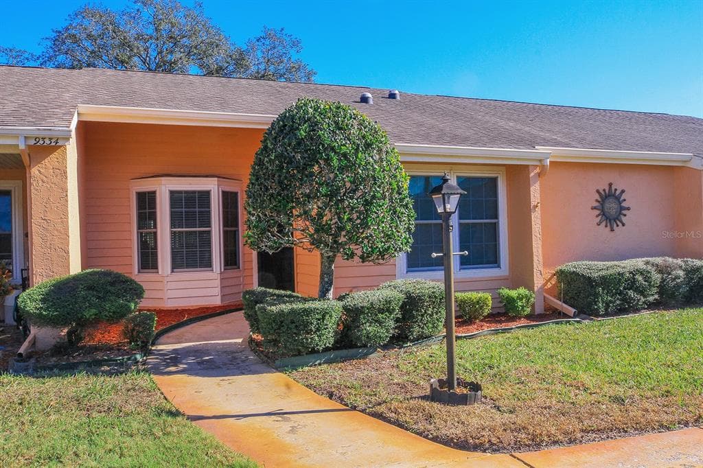 9334 WHITSTONE COURT NEW PORT RICHEY, FL 34655
