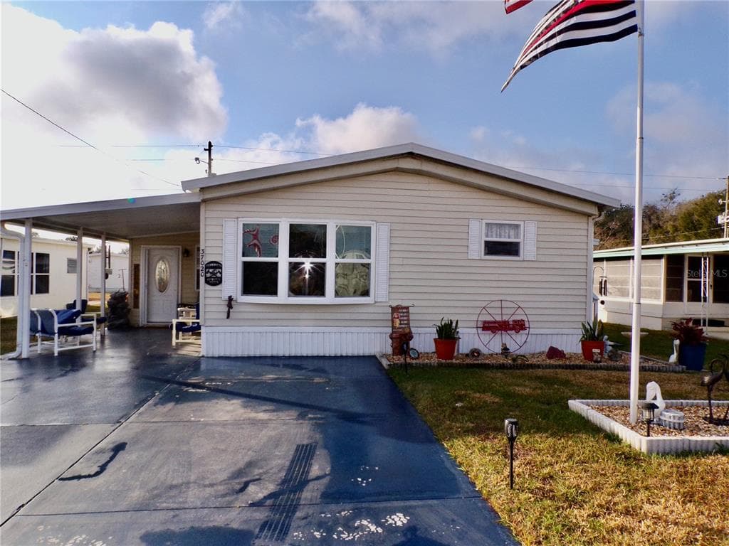 37020 8TH AVENUE ZEPHYRHILLS, FL 33542