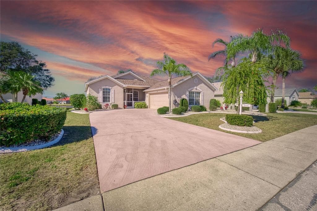 1124 VILLEROY DRIVE SUN CITY CENTER, FL 33573