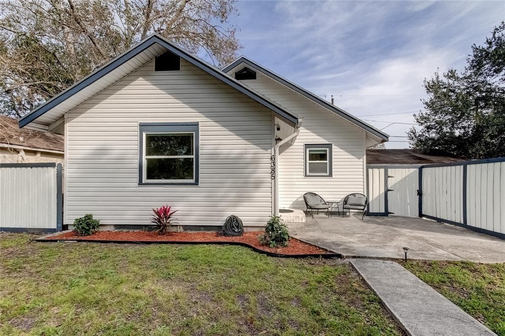 6385 31ST STREET N ST PETERSBURG, FL 33702