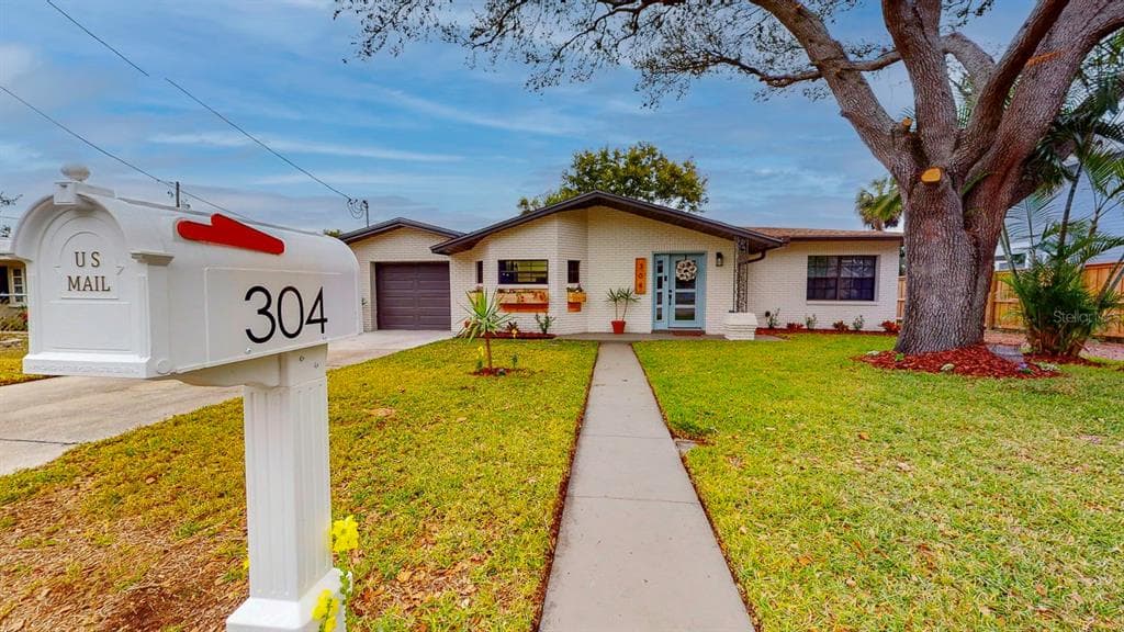 304 E EMMA STREET TAMPA, FL 33603