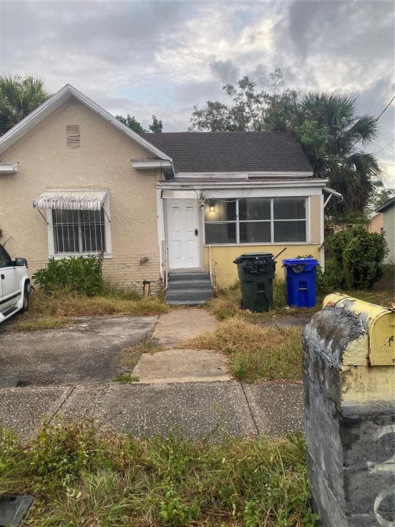 207 PEAR STREET LAKELAND, FL 33815