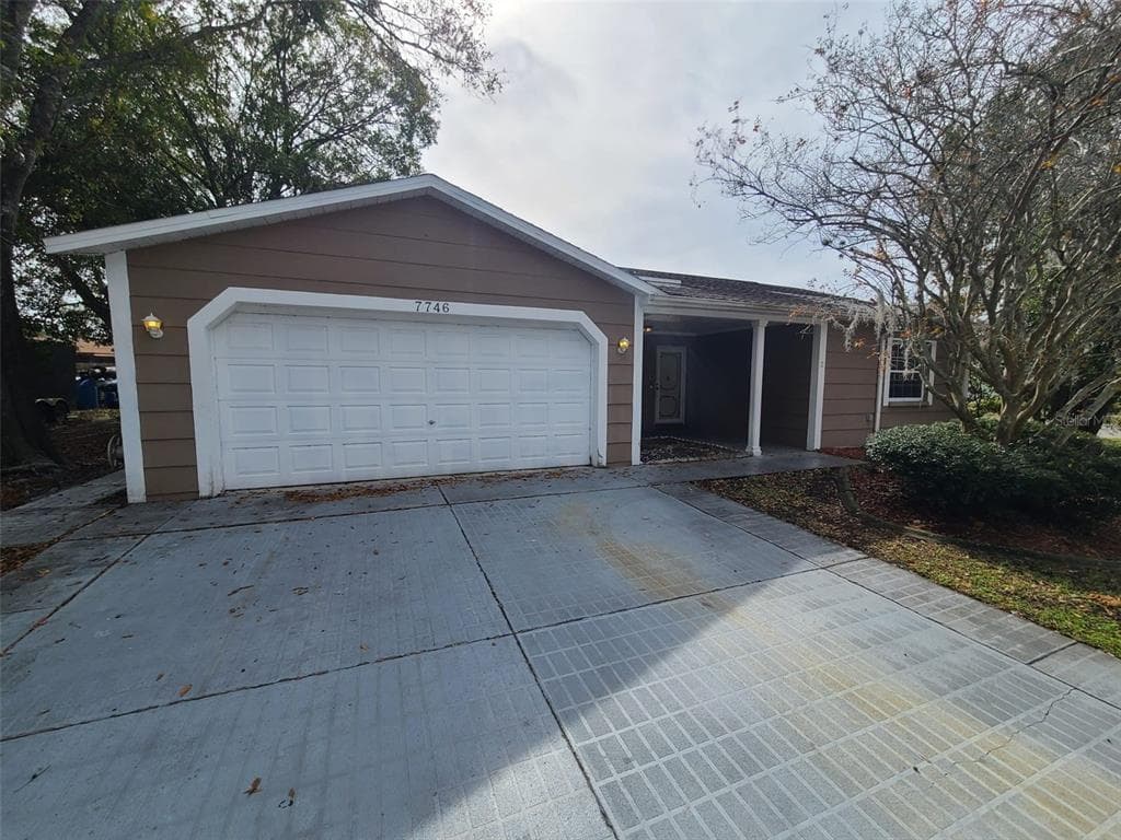 7746 ORCHID LAKE ROAD NEW PORT RICHEY, FL 34653