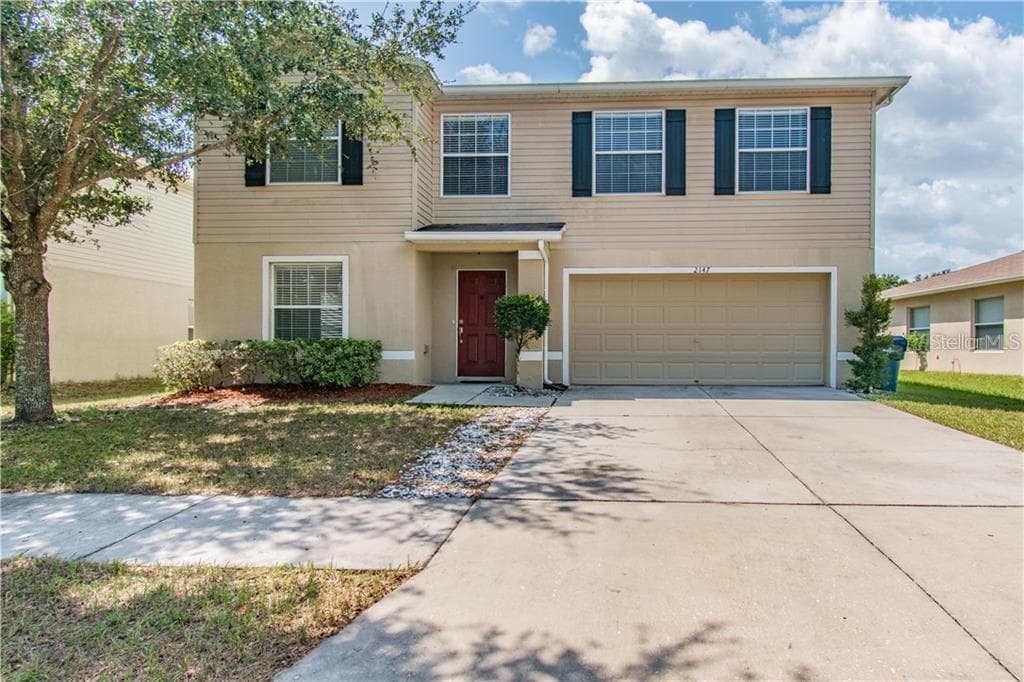 2147 ASHLEY LAKES DRIVE ODESSA, FL 33556