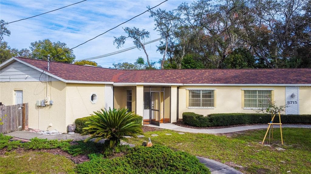 8715 LONGBOAT LANE HUDSON, FL 34667