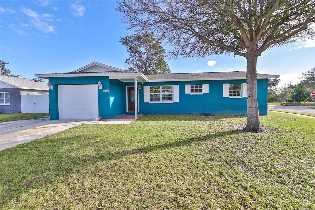 9005 86TH COURT LARGO, FL 33777