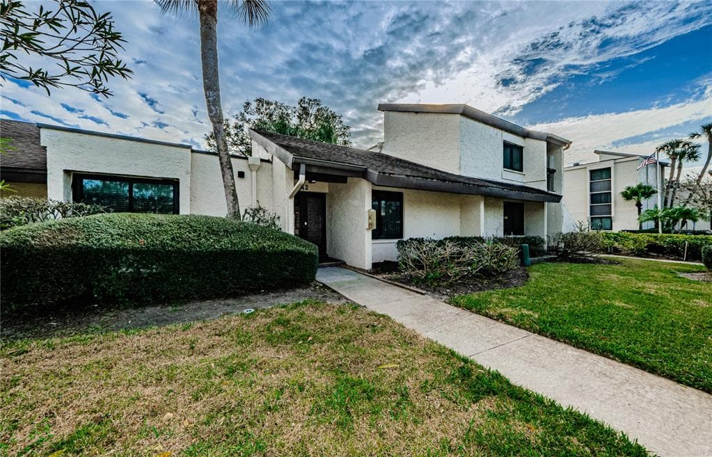 2205 BELLEAIR ROAD UNIT A2 CLEARWATER, FL 33764