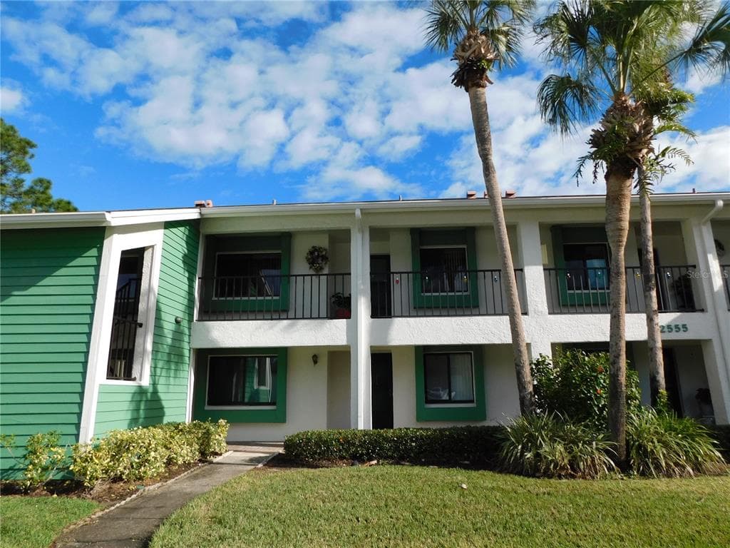 2555 ROYAL PINES CIRCLE UNIT 15-F CLEARWATER, FL 33763