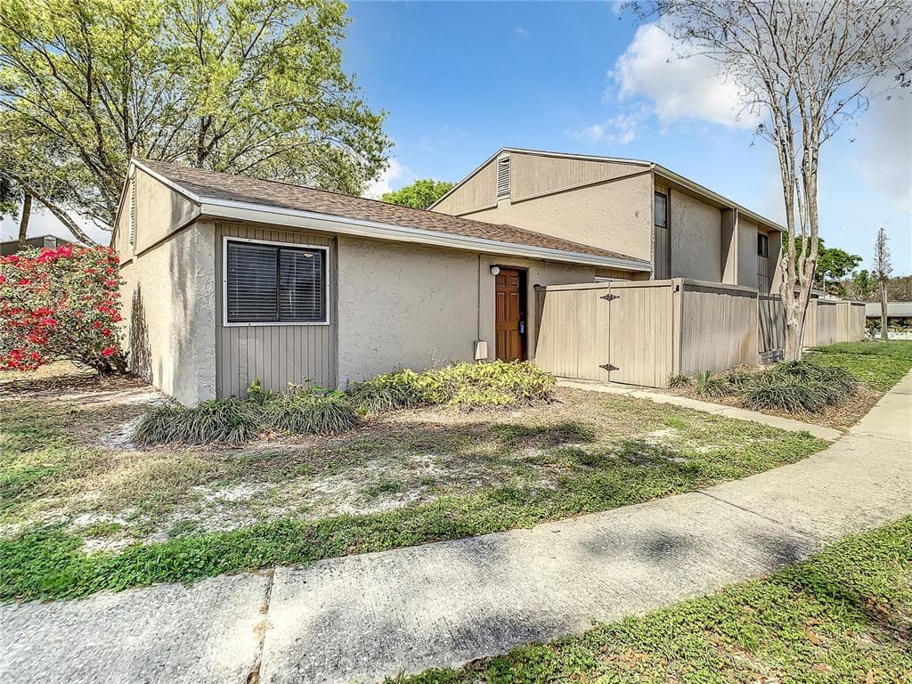 8021 HIBISCUS DRIVE UNIT 69 TEMPLE TERRACE, FL 33637