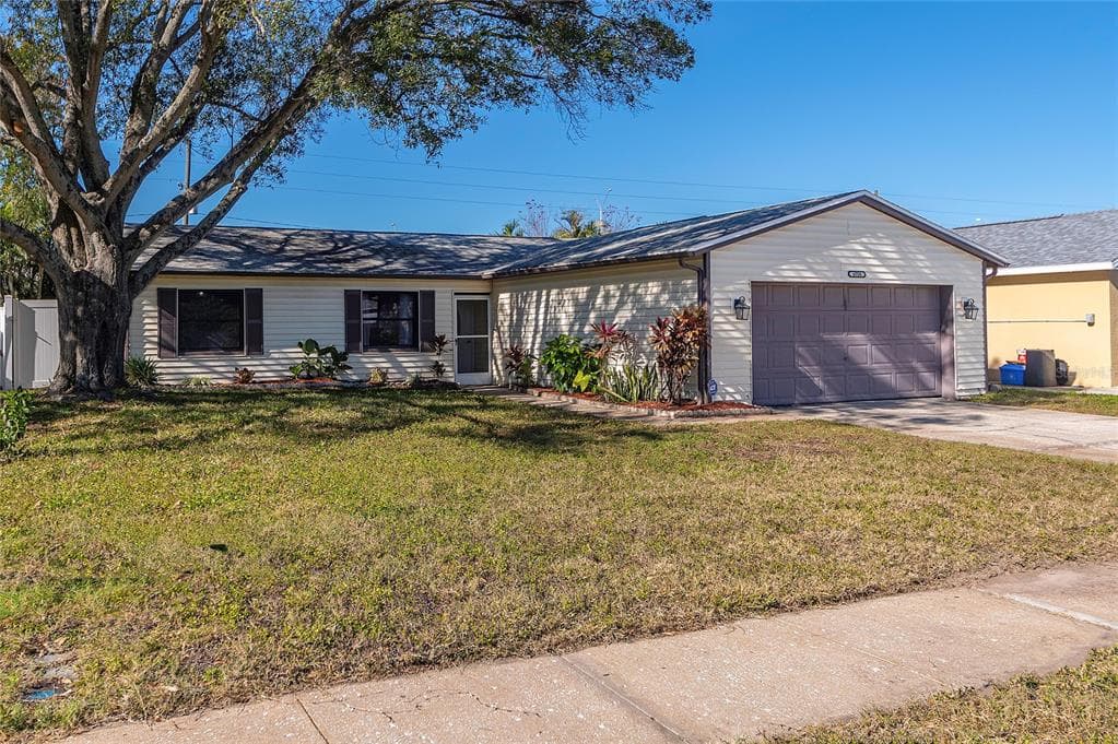 6550 BRIAR RIDGE COURT N PINELLAS PARK, FL 33782
