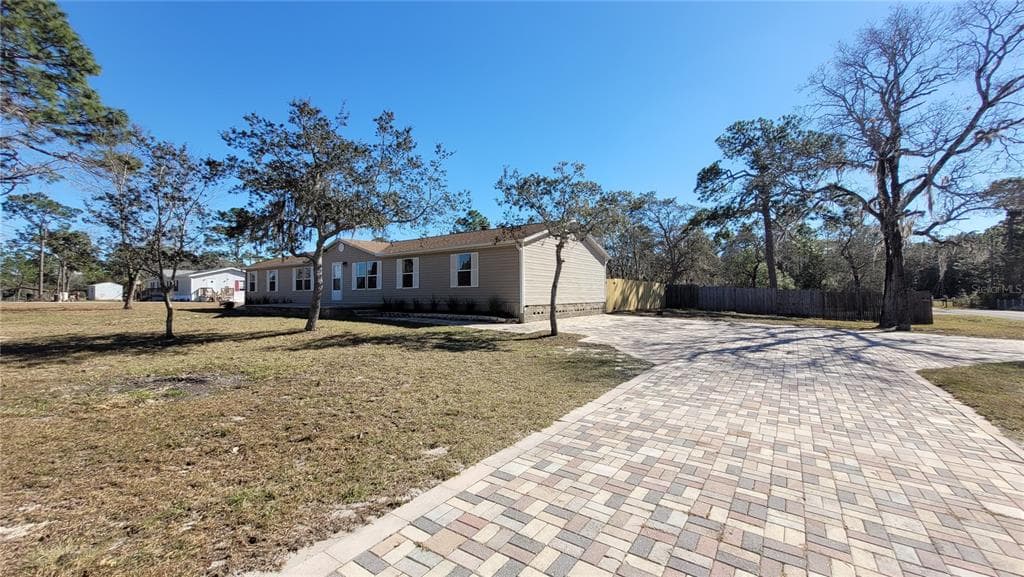 18044 FERRERA AVENUE SPRING HILL, FL 34610