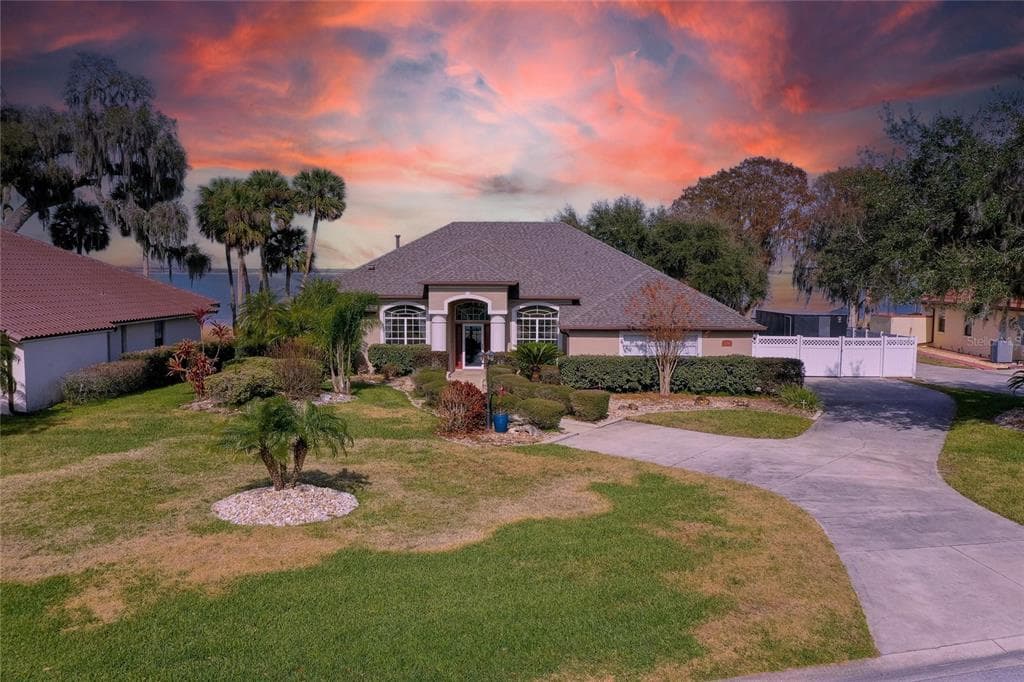 1756 WATERVIEW DRIVE LEESBURG, FL 34748
