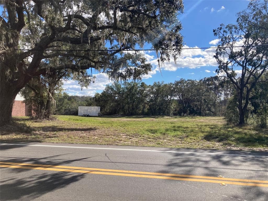 327 NORTH BOULEVARD W DAVENPORT, FL 33837