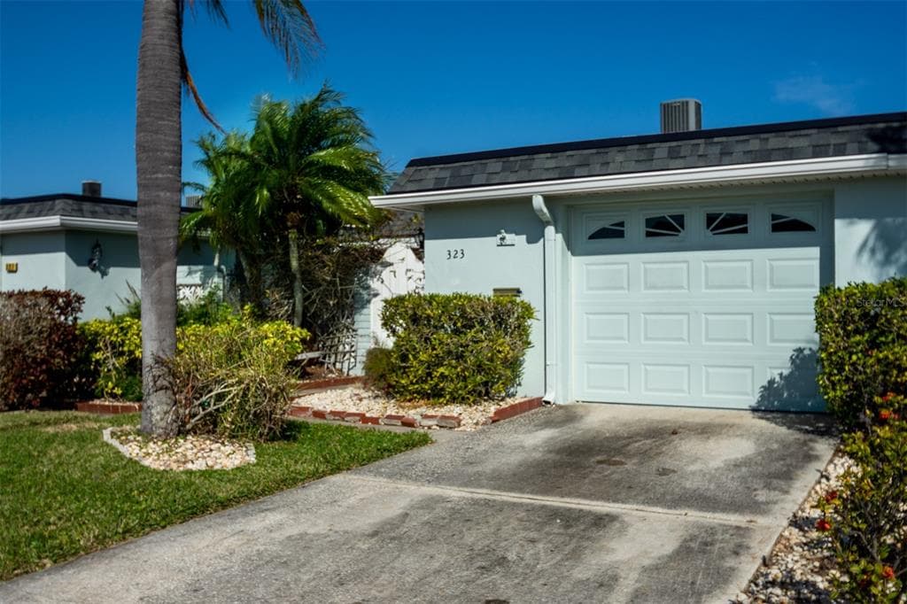 323 BOCA CIEGA POINT BOULEVARD N ST PETERSBURG, FL 33708