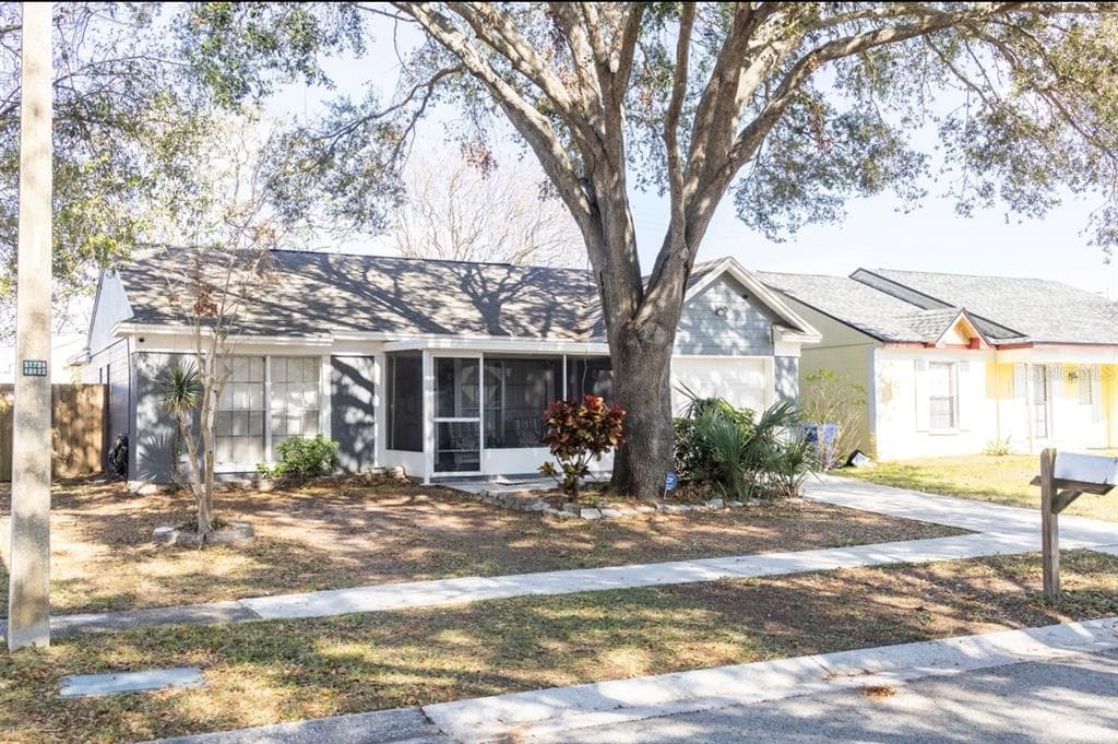 1950 CROWN PARK DRIVE VALRICO, FL 33594