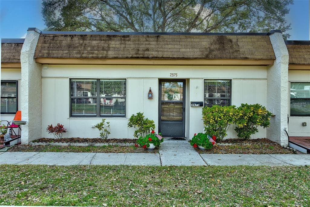 2975 FEATHER DRIVE CLEARWATER, FL 33759