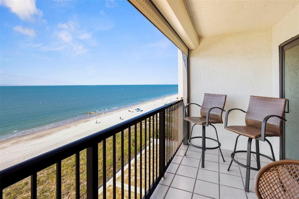 15000 GULF BOULEVARD UNIT 804 MADEIRA BEACH, FL 33708