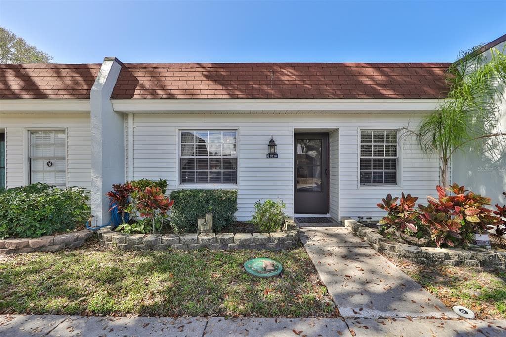 9136 OAKWOOD LANE UNIT 9136 SEMINOLE, FL 33776