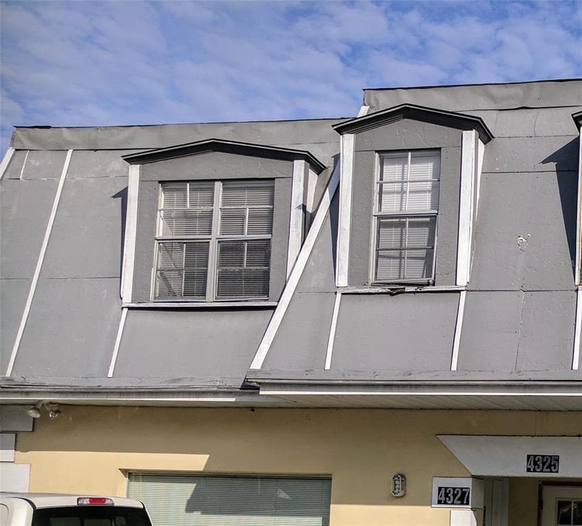 4323 W BAY TO BAY BOULEVARD TAMPA, FL 33629