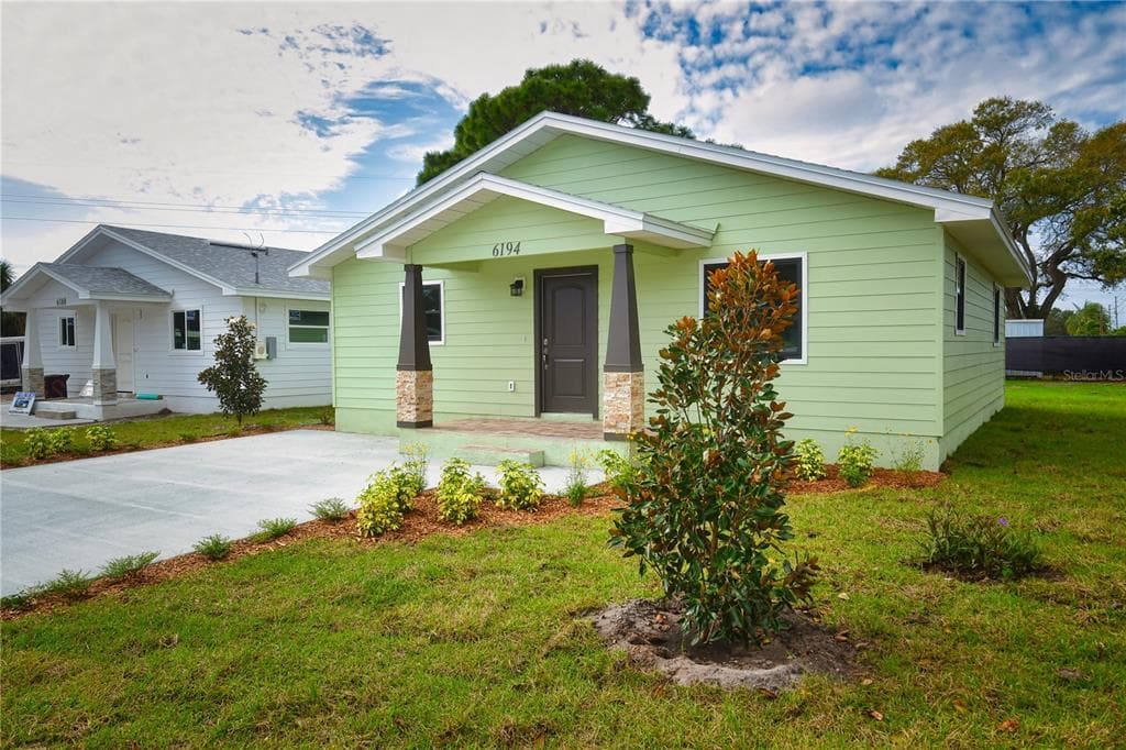 6194 82ND AVE COURT N PINELLAS PARK, FL 33781