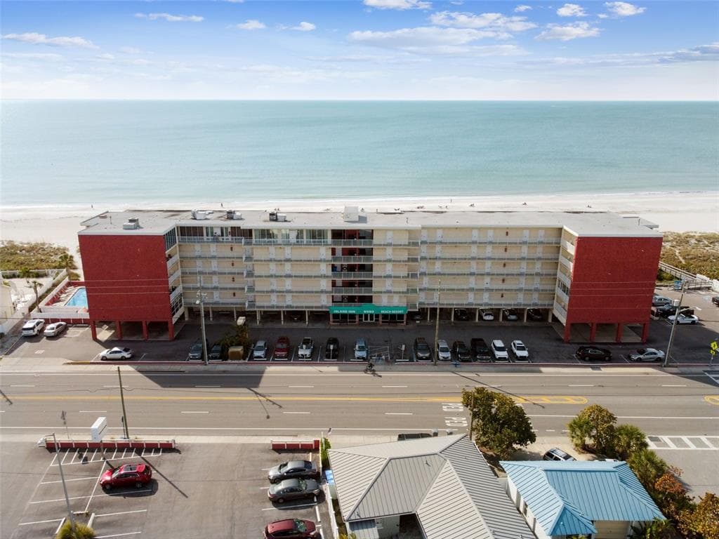 9980 GULF BOULEVARD UNIT 220 TREASURE ISLAND, FL 33706