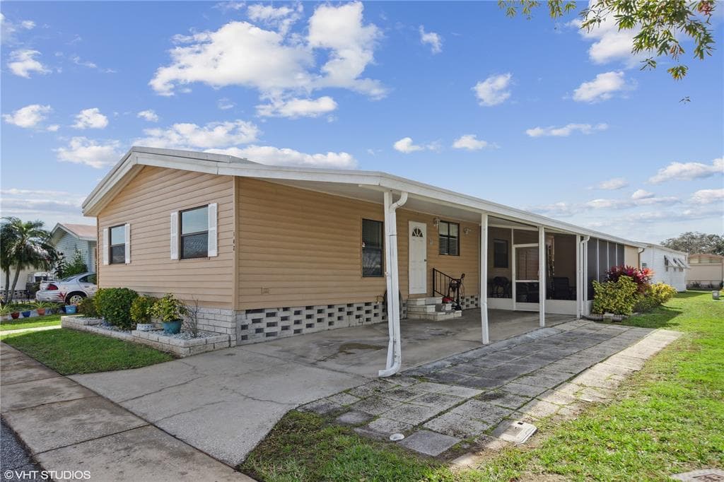142 BLUE MARLIN DRIVE OLDSMAR, FL 34677