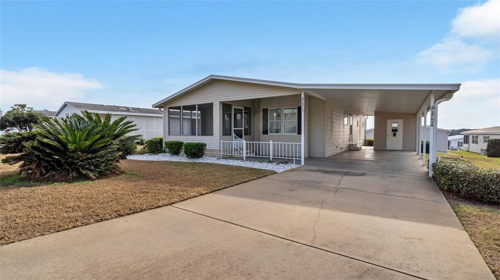 37634 NEW HORIZONS BOULEVARD ZEPHYRHILLS, FL 33541