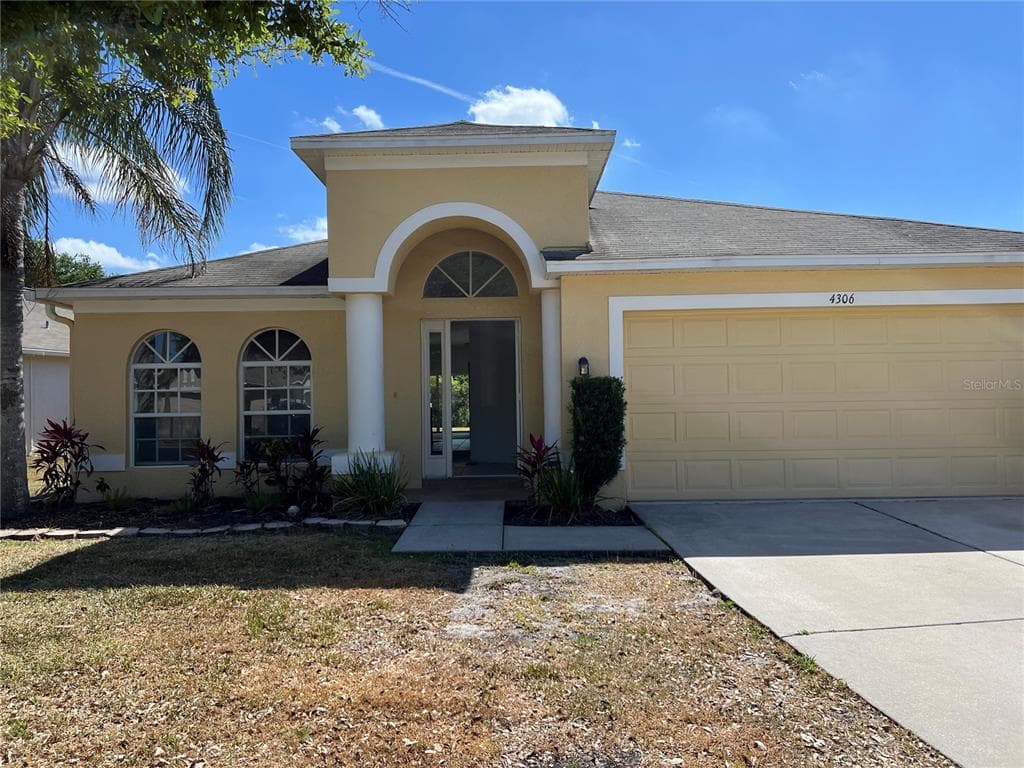 4306 BALMORAL COURT WESLEY CHAPEL, FL 33543