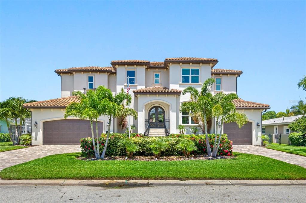 2025 ILLINOIS AVENUE NE ST PETERSBURG, FL 33703
