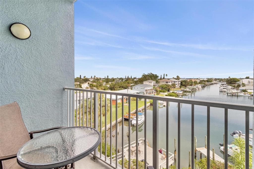 13999 GULF BOULEVARD UNIT 404 MADEIRA BEACH, FL 33708