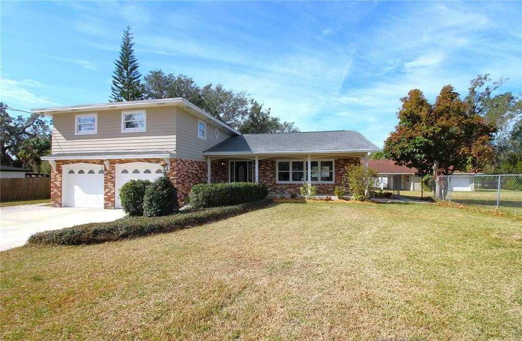 13705 MEADOW OAKS DRIVE DOVER, FL 33527