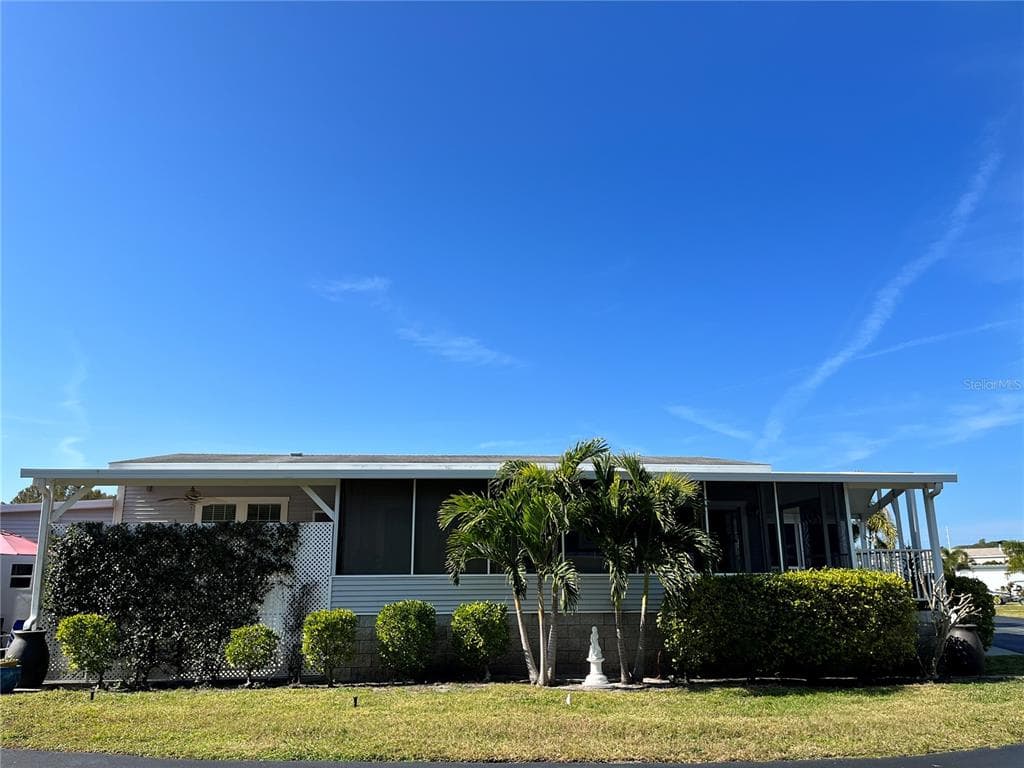 382 MOUNT RICHMOND AVENUE NE UNIT 338 ST PETERSBURG, FL 33702