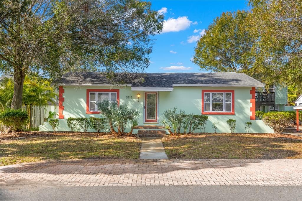 2813 CLINTON STREET S GULFPORT, FL 33707