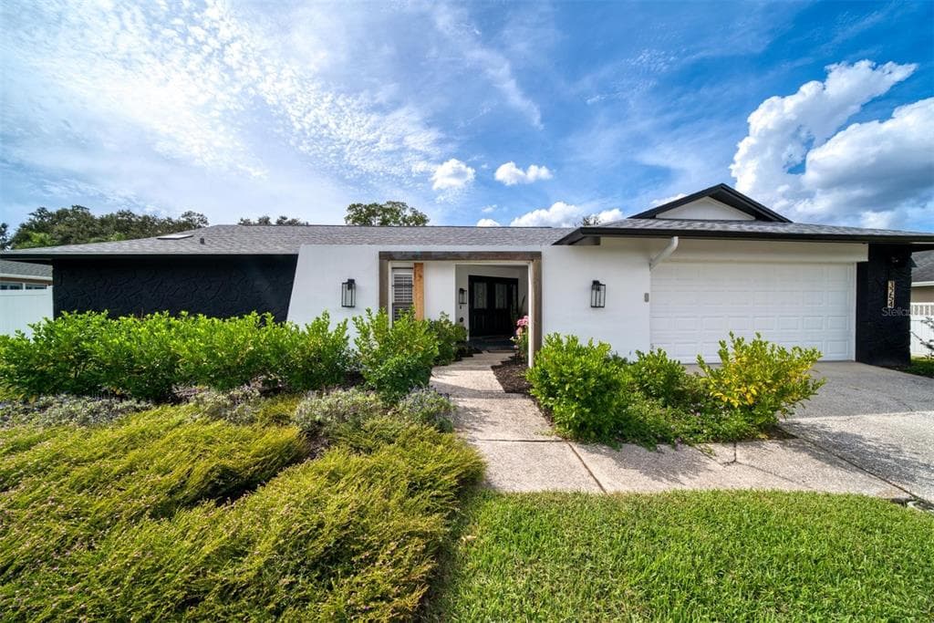 3254 SANDY RIDGE DRIVE CLEARWATER, FL 33761