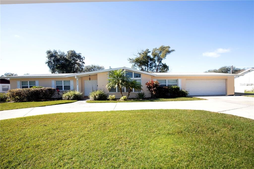 2203 ALLEN DRIVE PLANT CITY, FL 33563