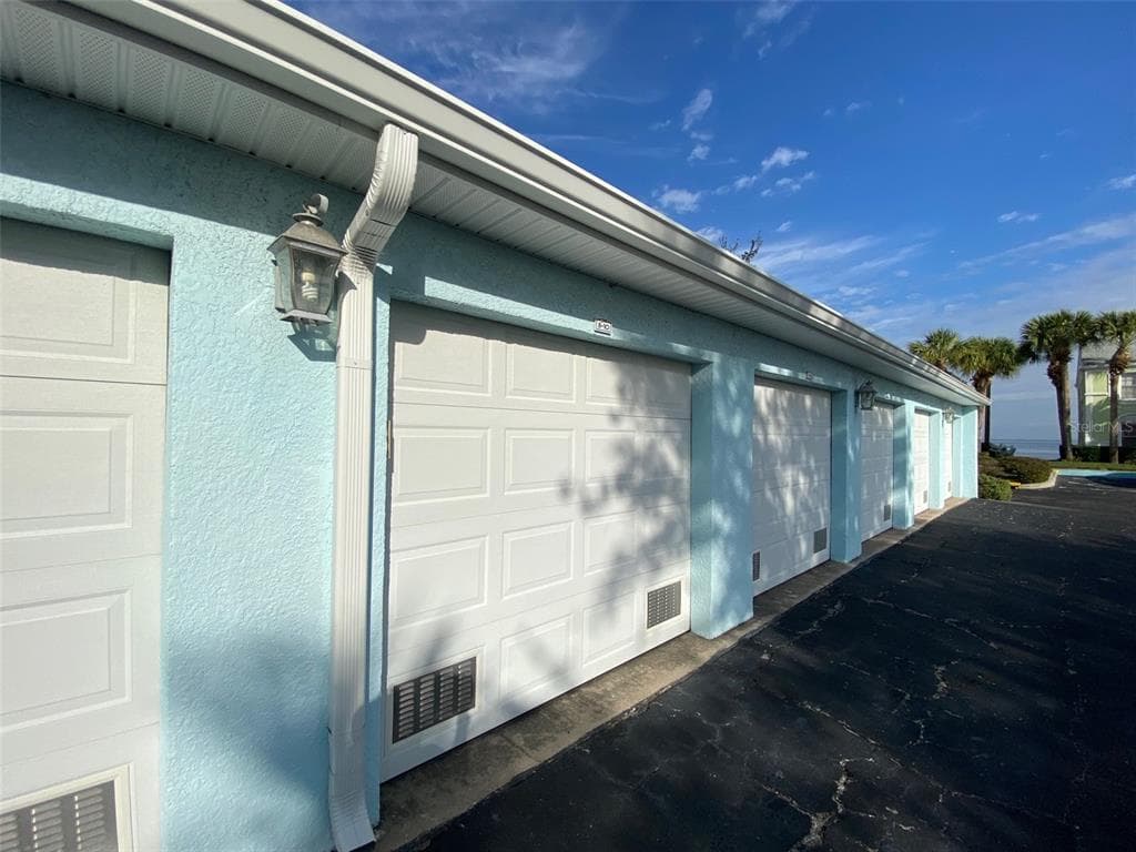 B10 COQUINA KEY DRIVE SE UNIT B-10 ST PETERSBURG, FL 33705