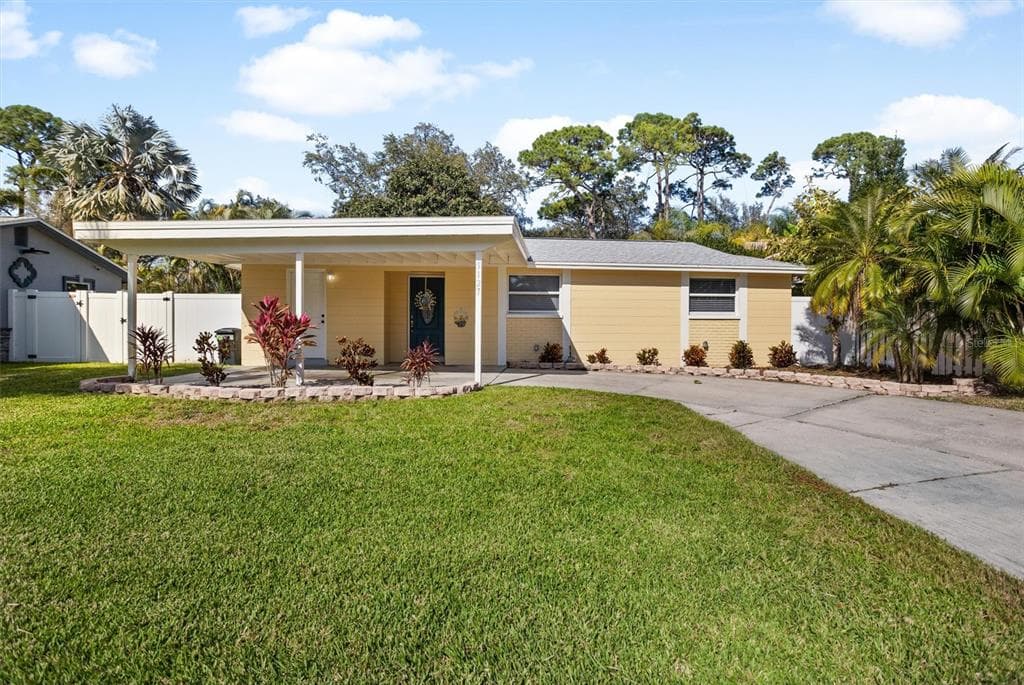 5127 89TH TERRACE N PINELLAS PARK, FL 33782