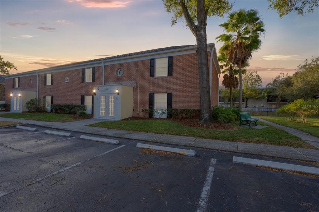 13832 ORANGE SUNSET DRIVE UNIT 202 TAMPA, FL 33618