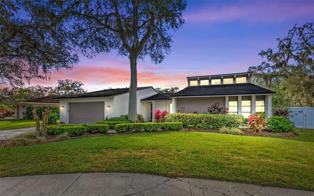 6315 OAK SQUARE W LAKELAND, FL 33813