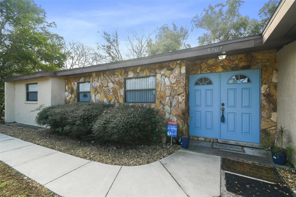 5307 E 98TH AVENUE TEMPLE TERRACE, FL 33617