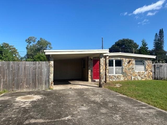 8233 PORTULACA AVENUE SEMINOLE, FL 33777