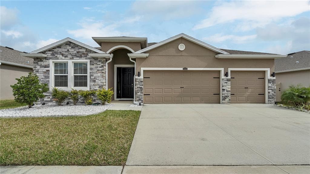 11024 LAXER CAY LOOP