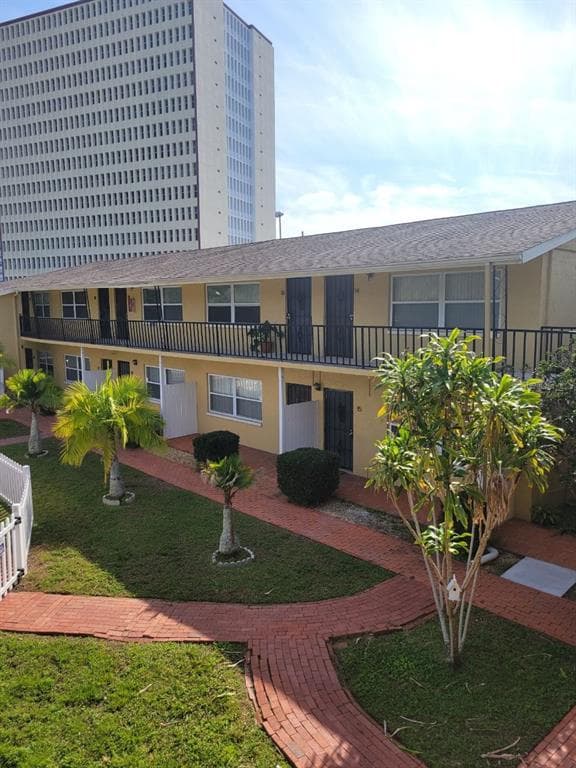 6810 PARK STREET S UNIT 18 SOUTH PASADENA, FL 33707